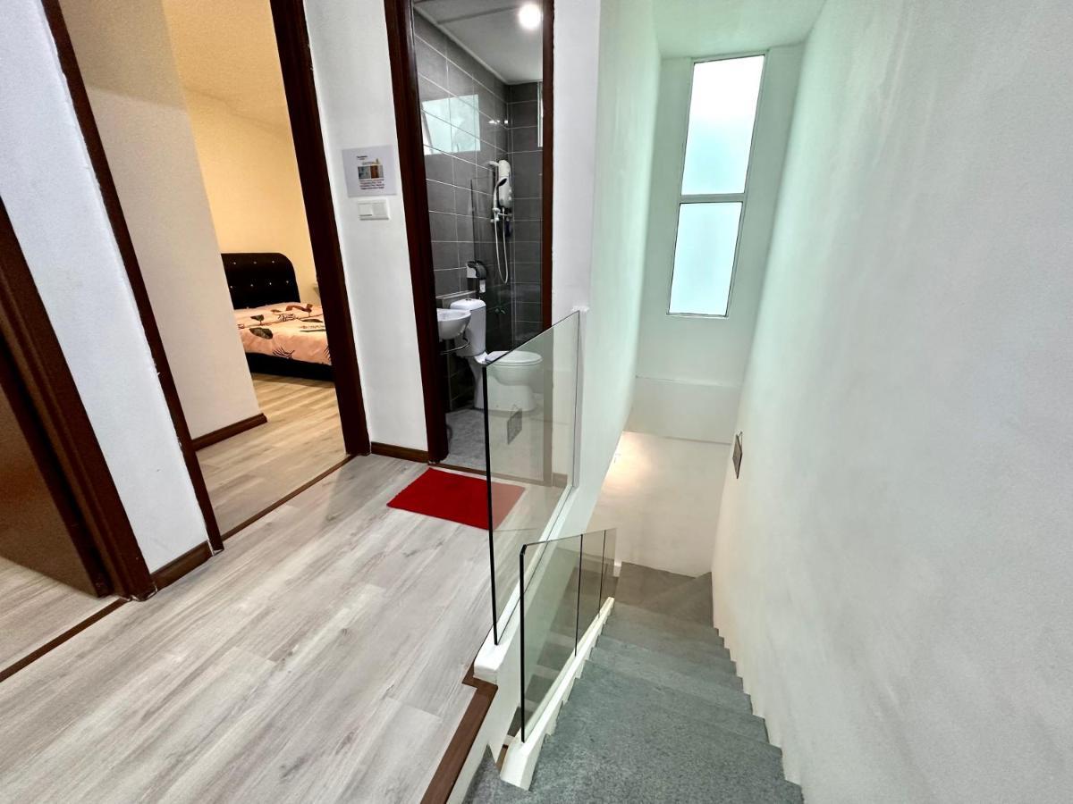 Springfield 3-Storey Cheerful Townhouse #Yoyo Homestay SDK エクステリア 写真